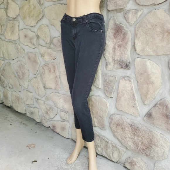 FOREVER 21 | Washed Black Skinny Jeans - Picture 2 of 8